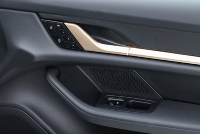 2025 Porsche Taycan 4S