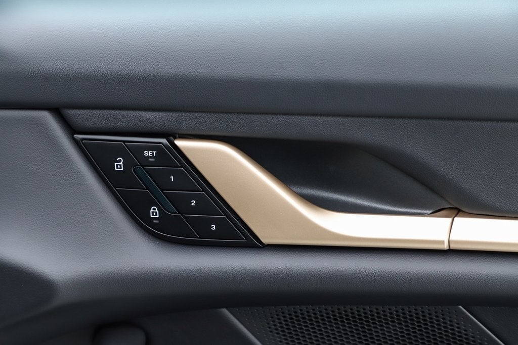 2025 Porsche Taycan 4S