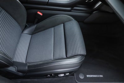 2025 Porsche Taycan 4S