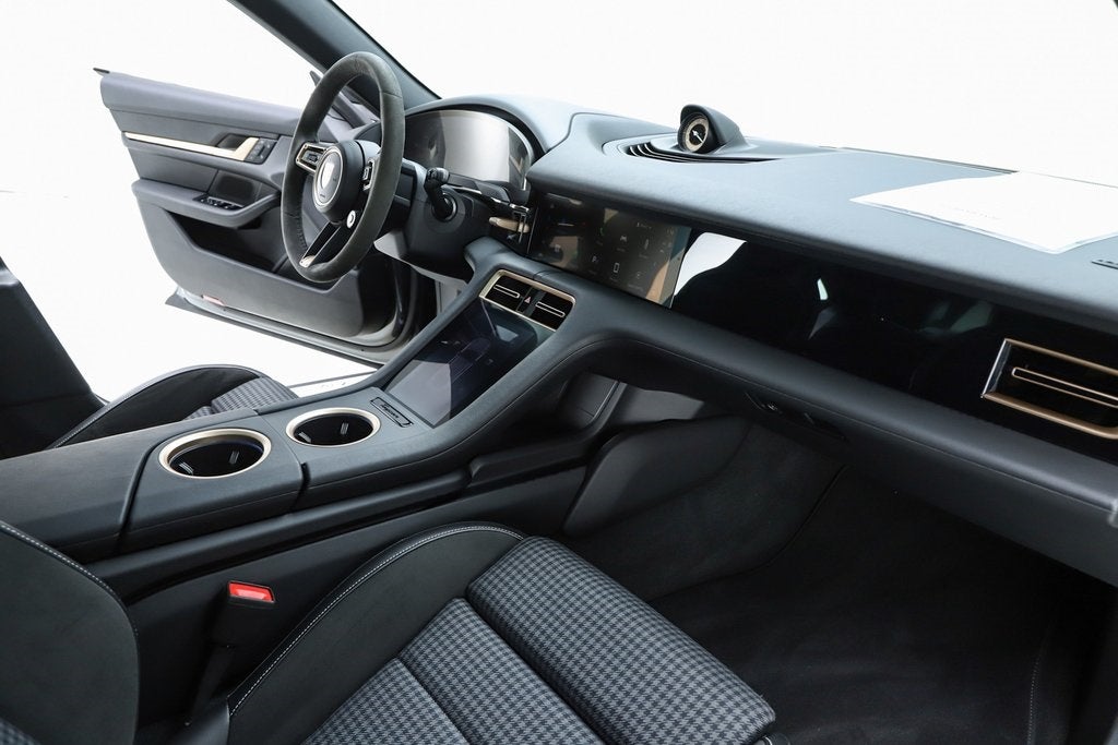 2025 Porsche Taycan 4S