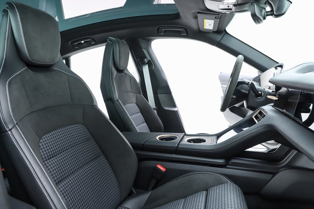 2025 Porsche Taycan 4S