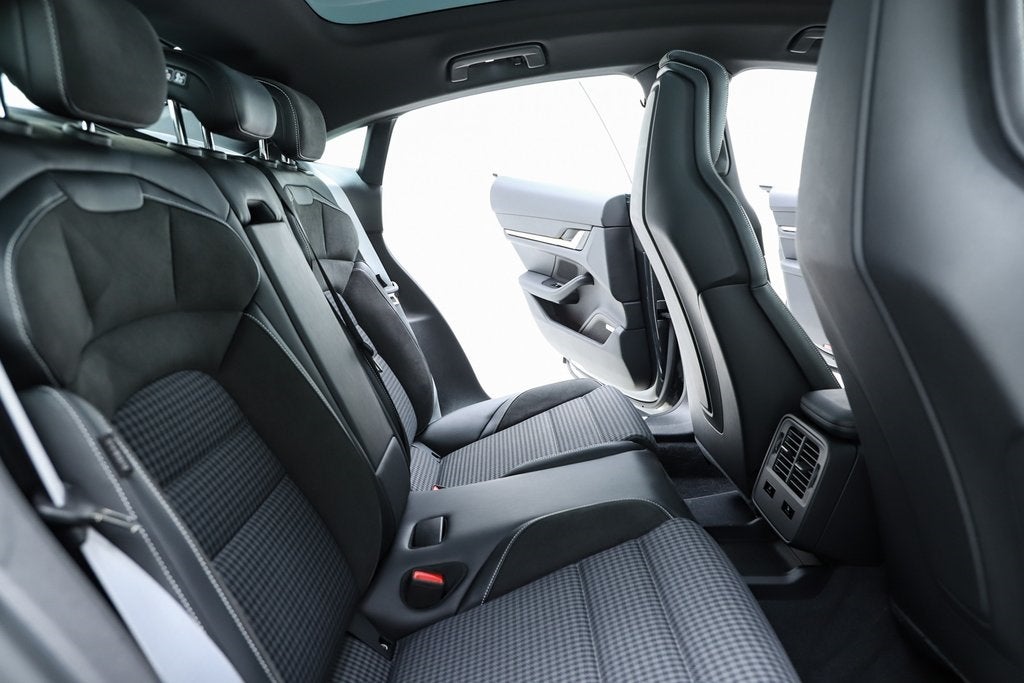 2025 Porsche Taycan 4S