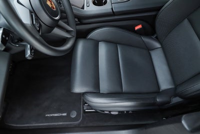 2025 Porsche Taycan 4S