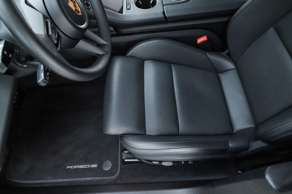 2025 Porsche Taycan 4S