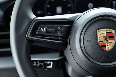 2025 Porsche Taycan 4S