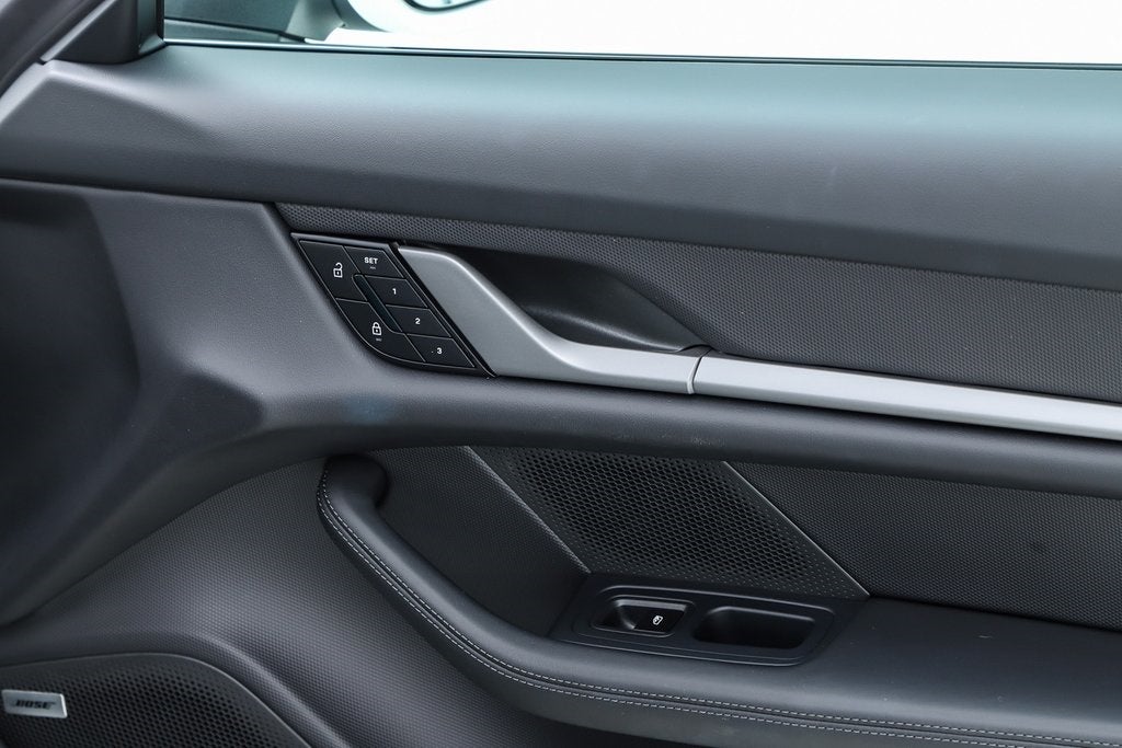 2025 Porsche Taycan 4S