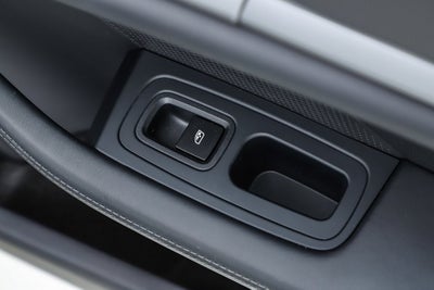 2025 Porsche Taycan 4S