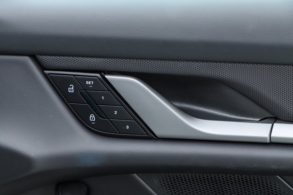 2025 Porsche Taycan 4S