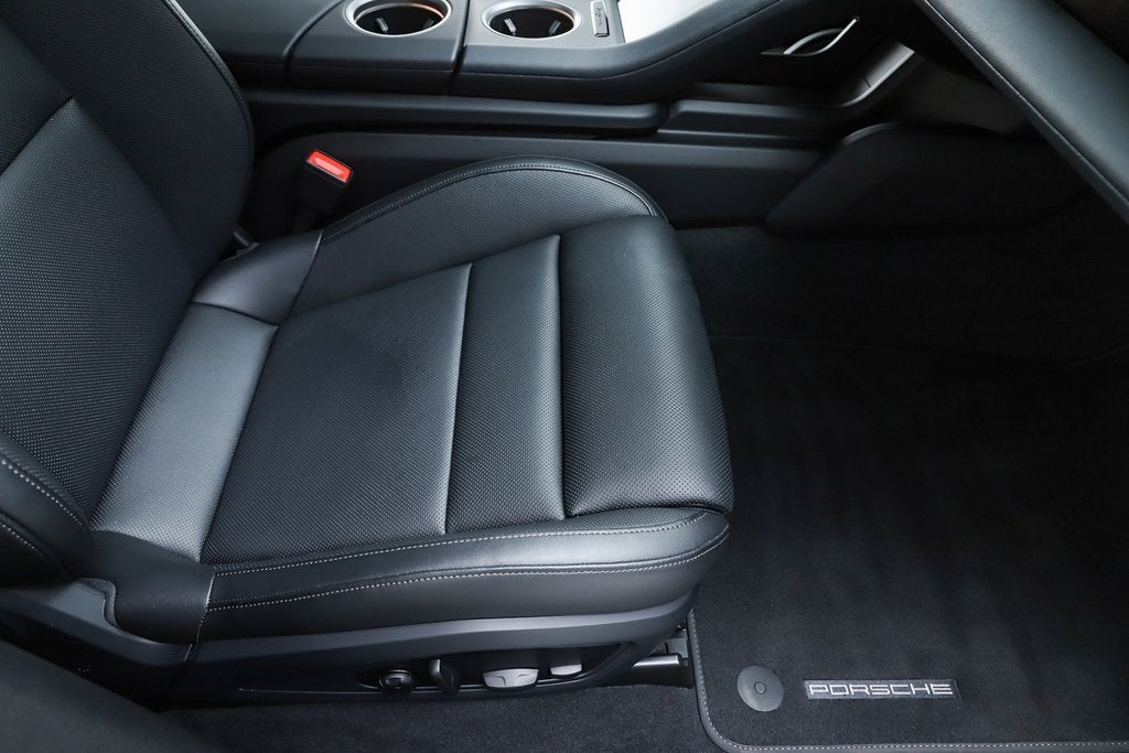 2025 Porsche Taycan 4S