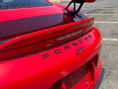 2016 Porsche Cayman GT4