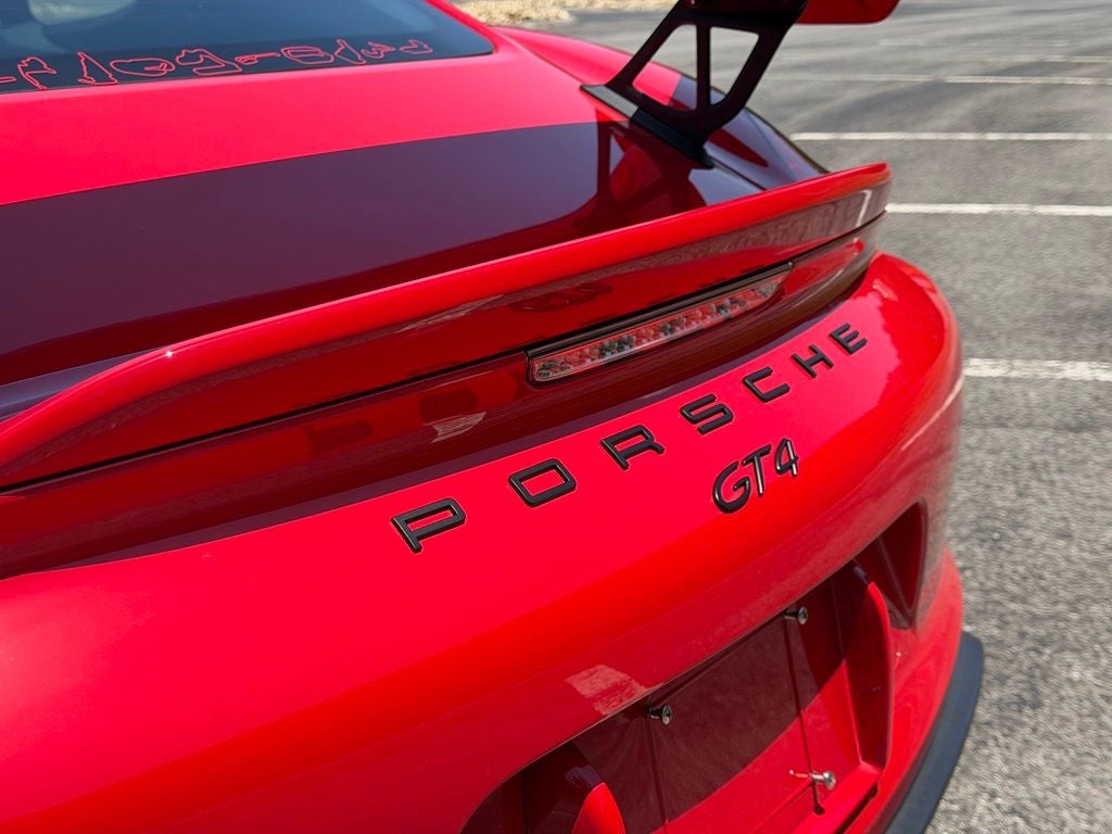 2016 Porsche Cayman GT4