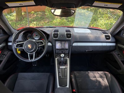 2016 Porsche Cayman GT4