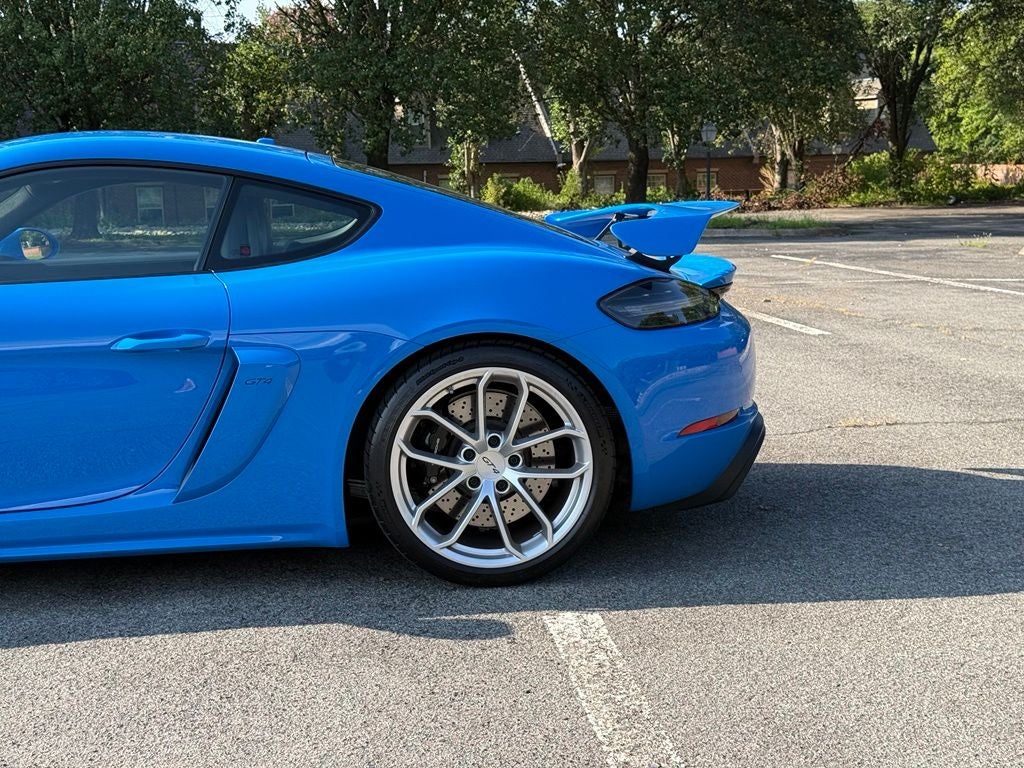 2023 Porsche 718 Cayman GT4