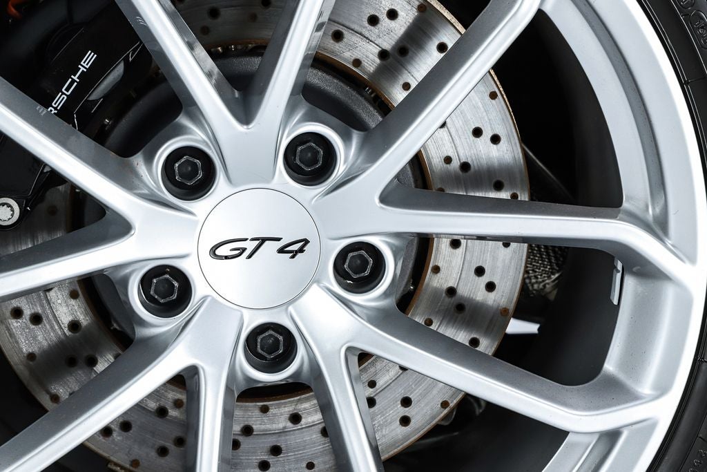 2023 Porsche 718 Cayman GT4