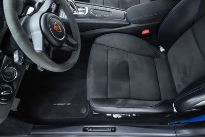 2023 Porsche 718 Cayman GT4