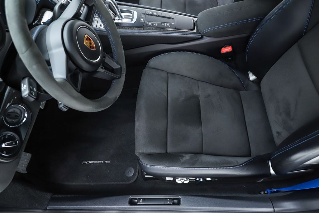 2023 Porsche 718 Cayman GT4