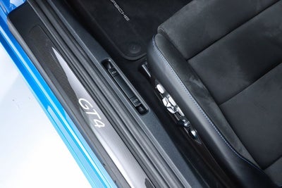 2023 Porsche 718 Cayman GT4