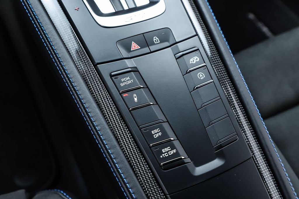2023 Porsche 718 Cayman GT4