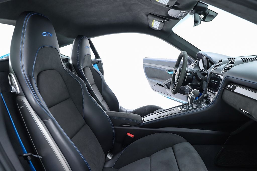2023 Porsche 718 Cayman GT4