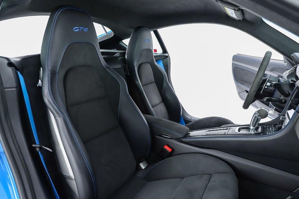 2023 Porsche 718 Cayman GT4