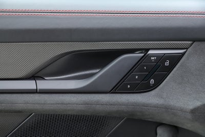 2025 Porsche Taycan GTS