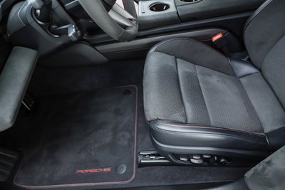 2025 Porsche Taycan GTS