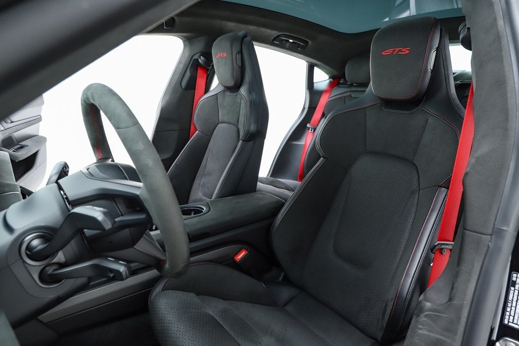 2025 Porsche Taycan GTS