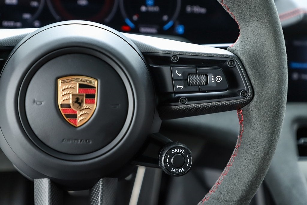 2025 Porsche Taycan GTS