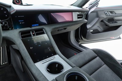 2025 Porsche Taycan GTS