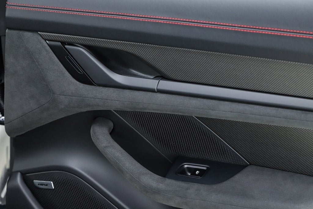 2025 Porsche Taycan GTS