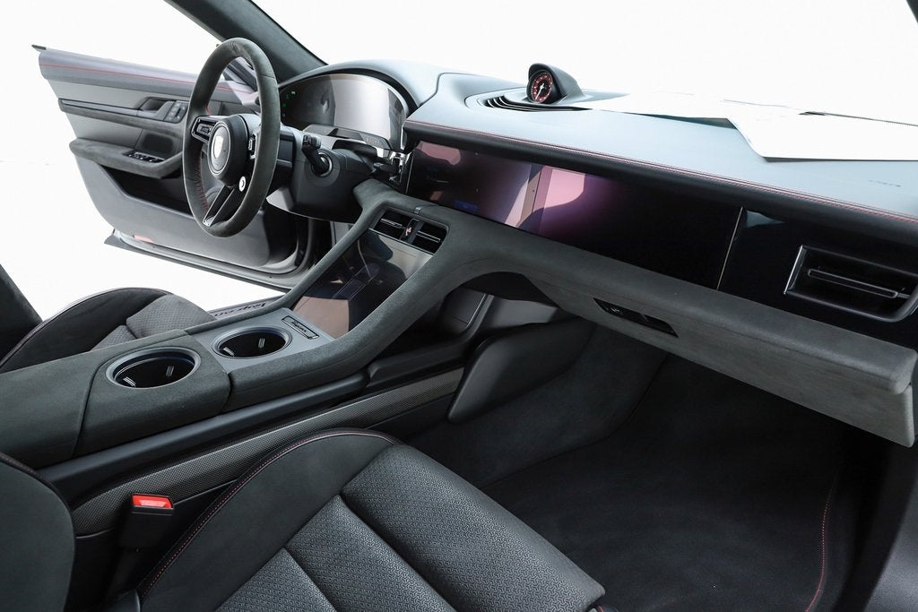 2025 Porsche Taycan GTS