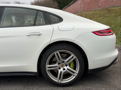 2018 Porsche Panamera E-Hybrid 4