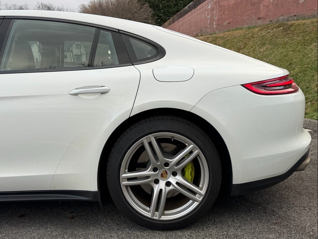 2018 Porsche Panamera E-Hybrid 4
