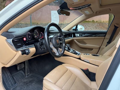 2018 Porsche Panamera E-Hybrid 4