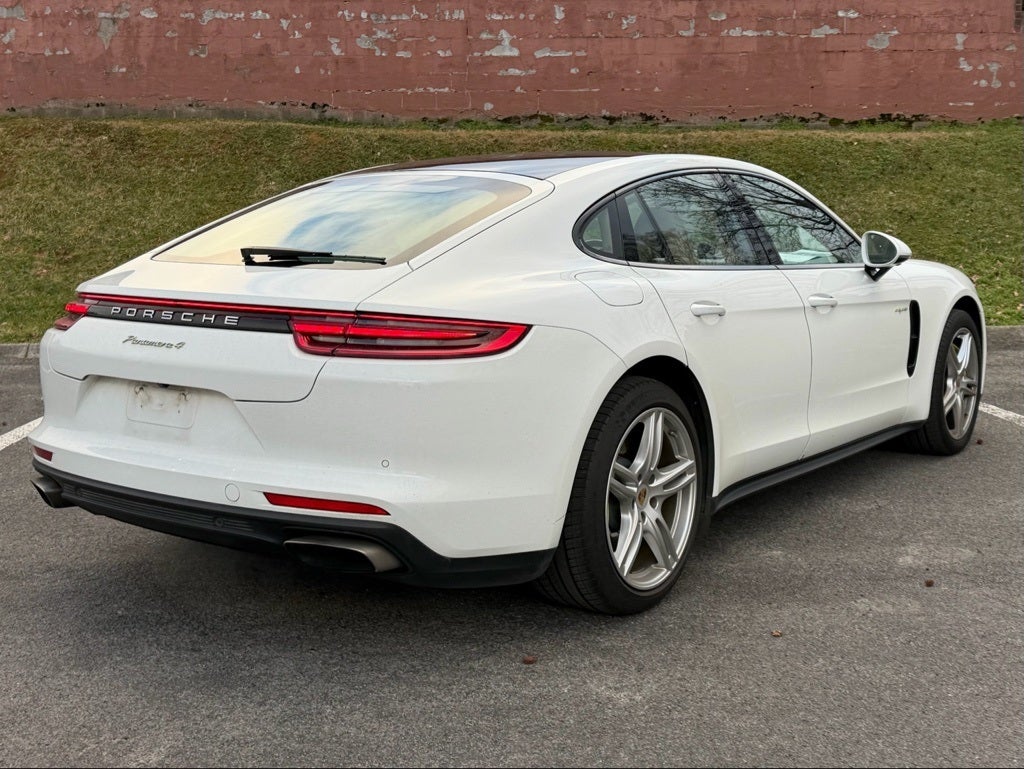 2018 Porsche Panamera E-Hybrid 4
