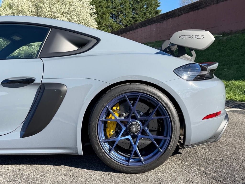 2025 Porsche 718 Cayman GT4 RS