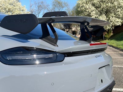 2025 Porsche 718 Cayman GT4 RS