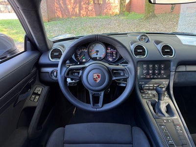 2025 Porsche 718 Cayman GT4 RS