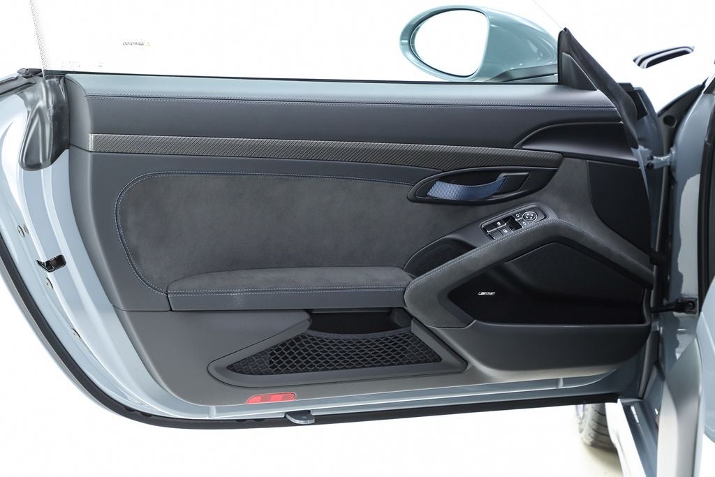 2025 Porsche 718 Cayman GT4 RS