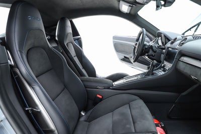 2025 Porsche 718 Cayman GT4 RS