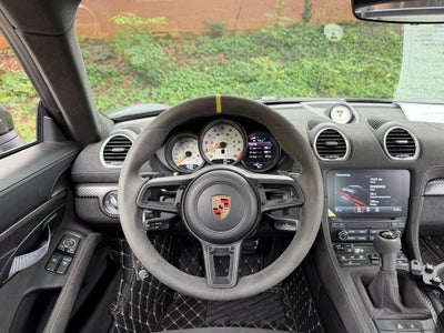 2024 Porsche 718 Cayman GT4 RS