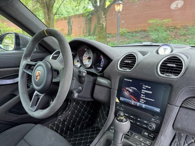 2024 Porsche 718 Cayman GT4 RS