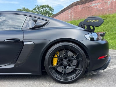 2025 Porsche 718 Cayman GT4 RS