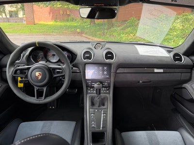 2025 Porsche 718 Cayman GT4 RS