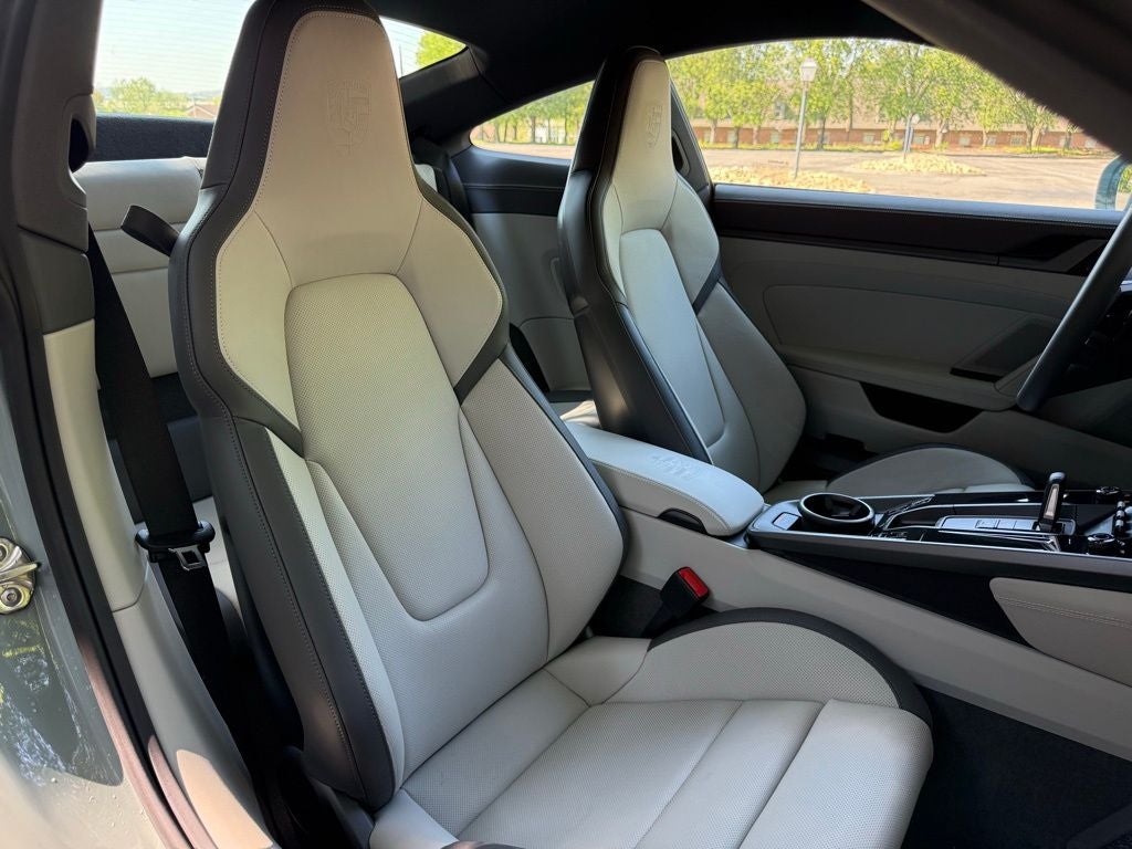 2025 Porsche 911 Carrera S