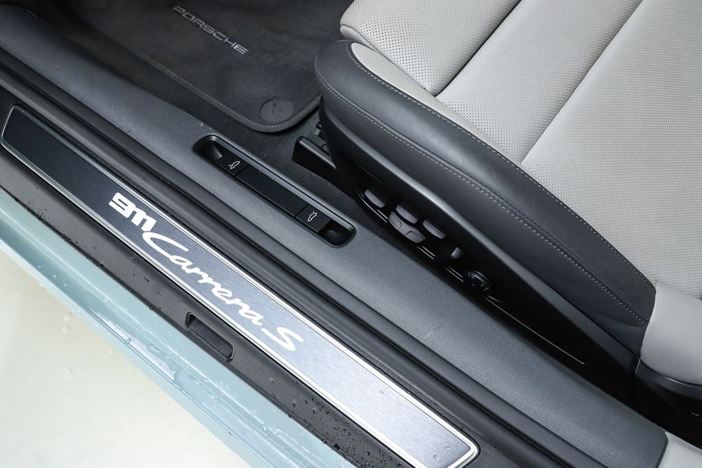 2025 Porsche 911 Carrera S