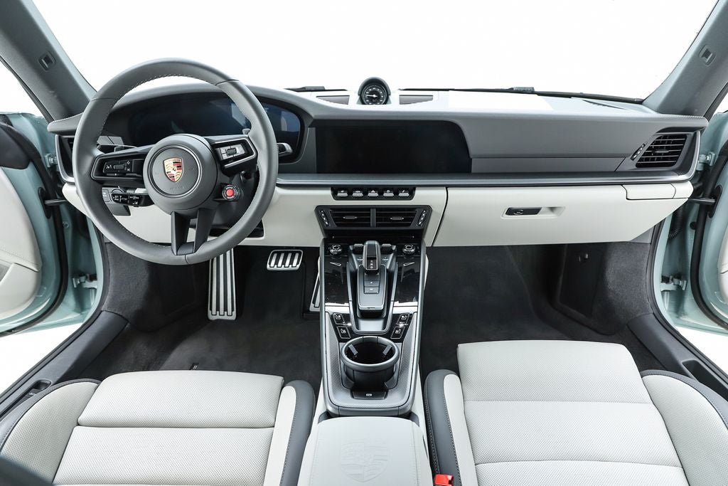 2025 Porsche 911 Carrera S