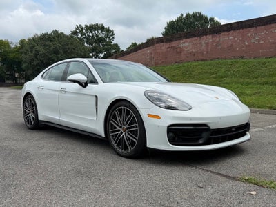 2023 Porsche Panamera 4 Platinum Edition