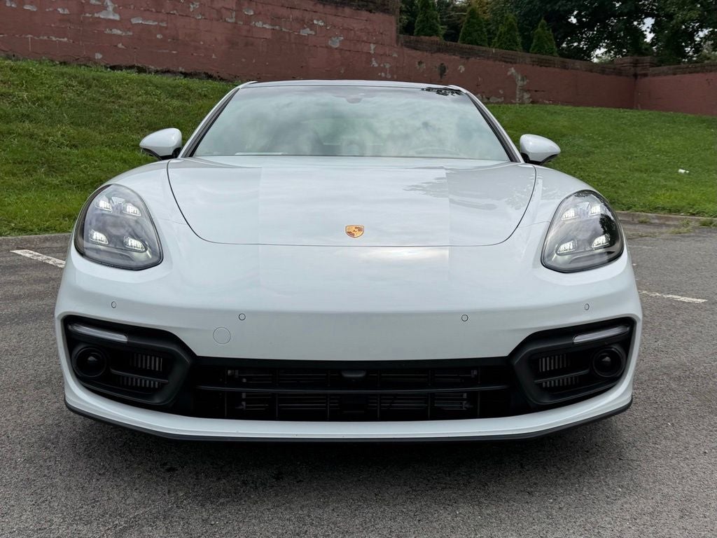 2023 Porsche Panamera 4 Platinum Edition