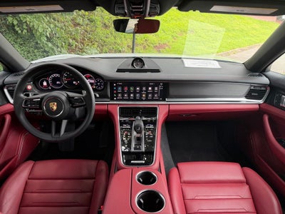 2023 Porsche Panamera 4 Platinum Edition